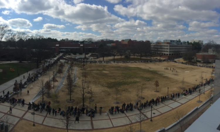 Georgia Tech students line up for tickets to President Obama's Address